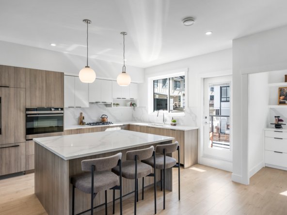 Signature Townhomes Kitchen