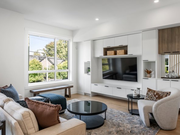 Signature Townhomes Living Room