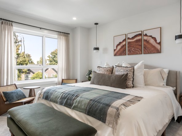 Signature-250919-710_mls